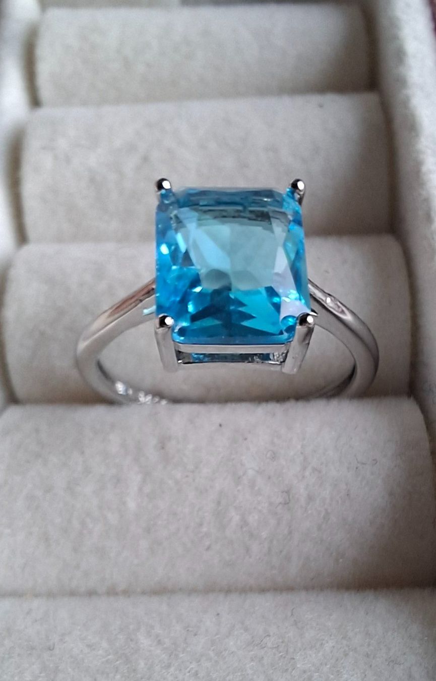 Anelli: Bague élégante pierre bleue taille ajustable argent 925 – Nuovo (secondo la descrizione) da Genève venduto da a_t_g5kq