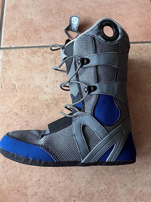 Herrenschuhe: Snowboard Schuhe Boots 24cm – Gebraucht aus Schmitten FR von FAJost 1
