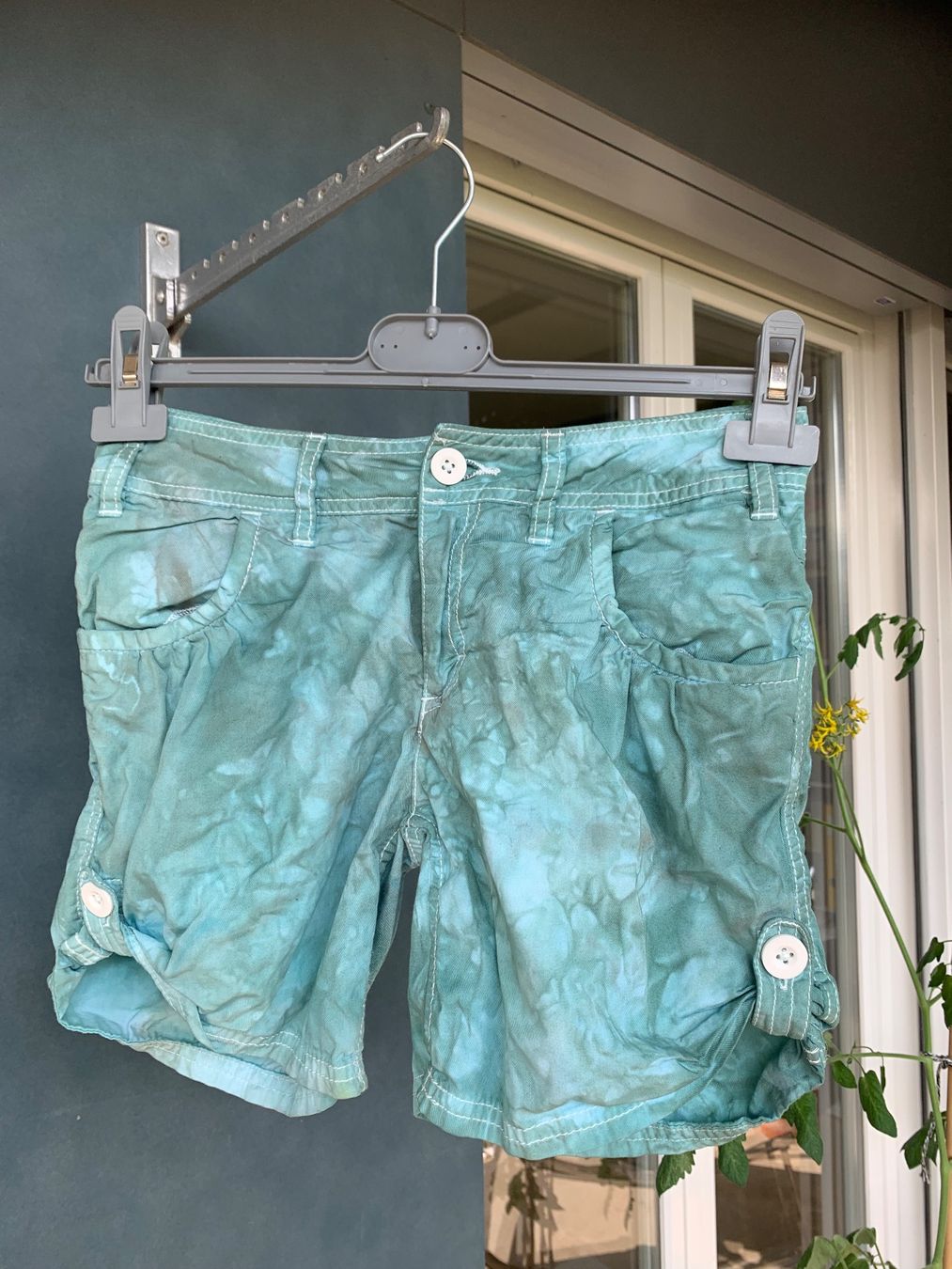 Hosen: Batik Hose Kurz, Gr.S – Gebraucht aus Uster von Flummi