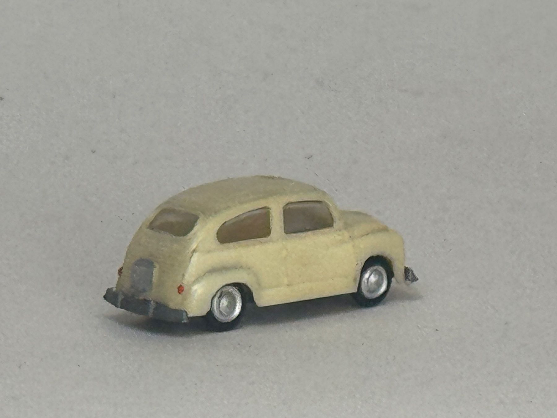 Herpa Modellini d'auto: GB- Seat 600 cremeweiss – Usato da Elm venduto da Wikmtz 1