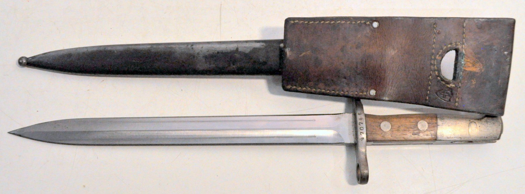 Armée suisse Armes blanches: Ancienne baïonnette armée Suisse – D'occasion à Neuchâtel par Neuchatel 1