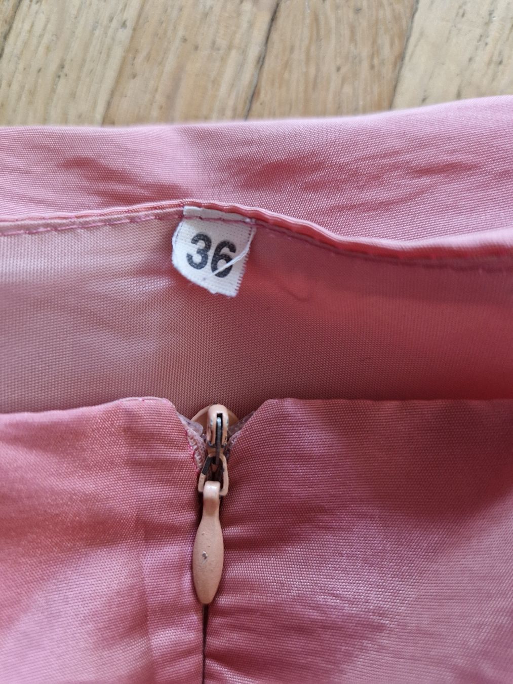 Jupes: Schicker rosa Rock Grösse 36 – D'occasion à Herrenschwanden par kira7557 1