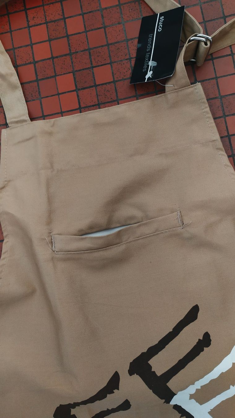 Grembiuli: Küchen- Kochschürze Cafe Latte – Nuovo e nell'imballaggio originale da Chezard St-Martin venduto da Loucail 1