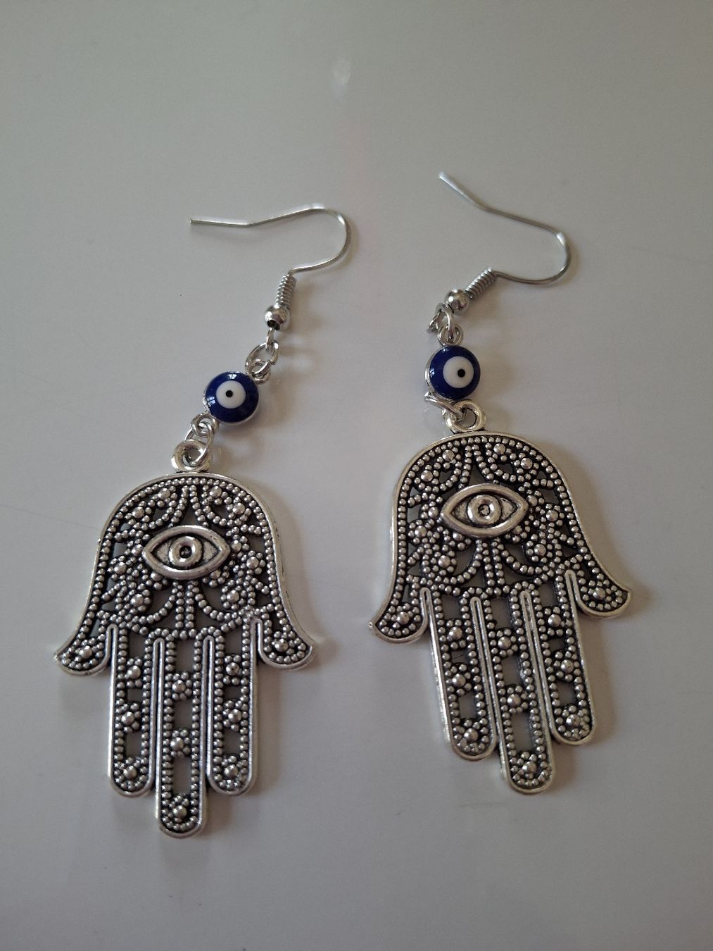 Orecchini pendenti & Orecchini a lobo: Boucles d'oreilles Main de Fatma neuves – Nuovo e nell'imballaggio originale da Lausanne venduto da Cognitia