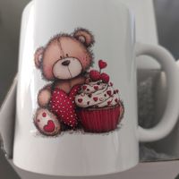 Süesse Tasse mit Bärli und Cupcake - Geschenkidee!