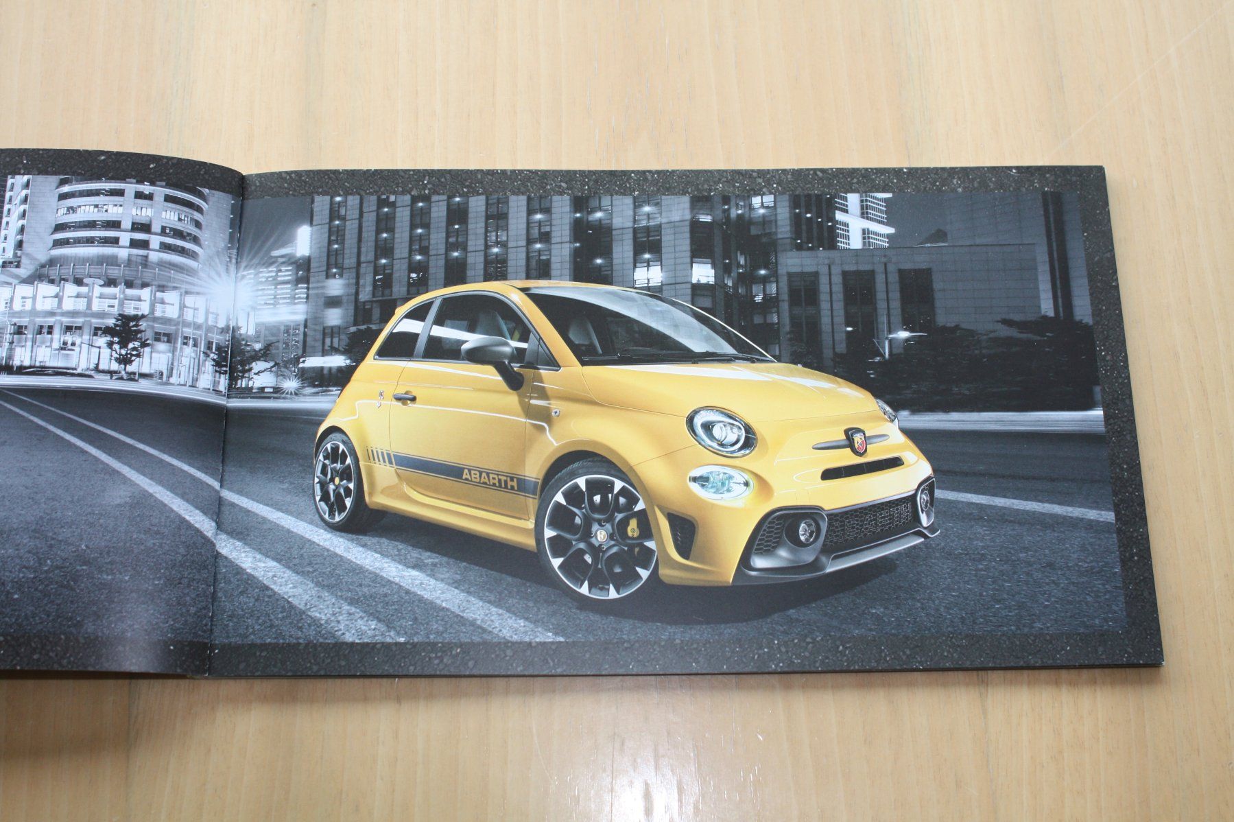 Fiat Documenti: Fiat 595 Abarth Prestige Prospekt  2/2017 – Usato da Wikon venduto da erwin400 1