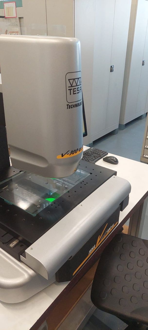 Tutte le macchine: TESA Visio 300 GL DCC – Usato da Ste-Croix venduto da CAP14_SARL 1