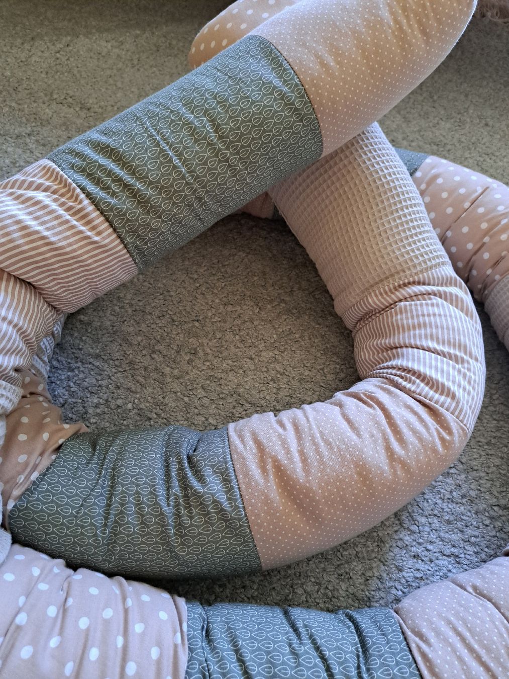Betten: tour de lit serpent  – Neu (gemäss Beschreibung) aus Mont-sur-Lausanne von NikiMar86