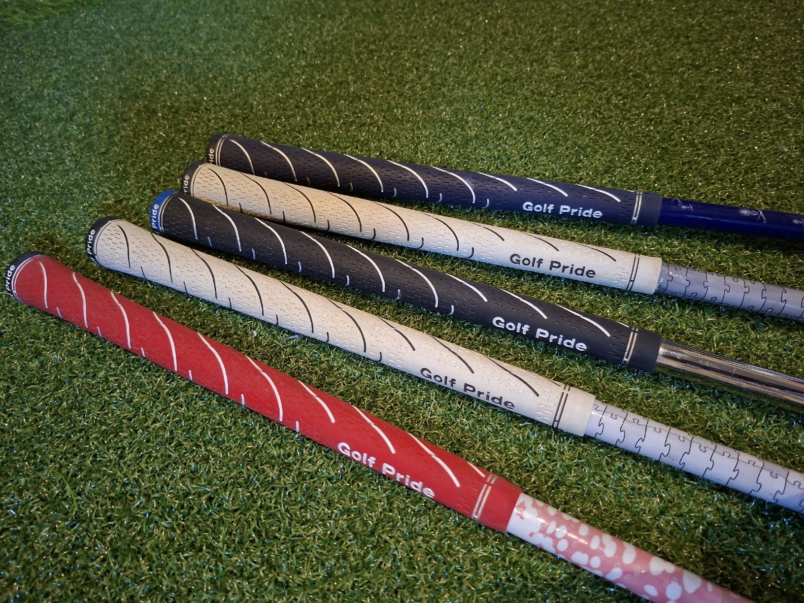 Taylor Made Mazze & Set: Supercooles Taylor Made Burner 2.0 Set i9-i5 – Usato da Niederhasli venduto da Golf-Dodger 5