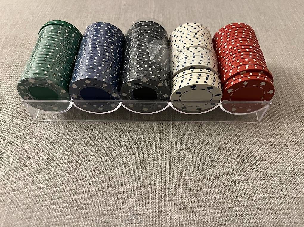 Jeux: 98 Poker Chips – Neuf (Voir description) à Luzern par Crea.Elsa