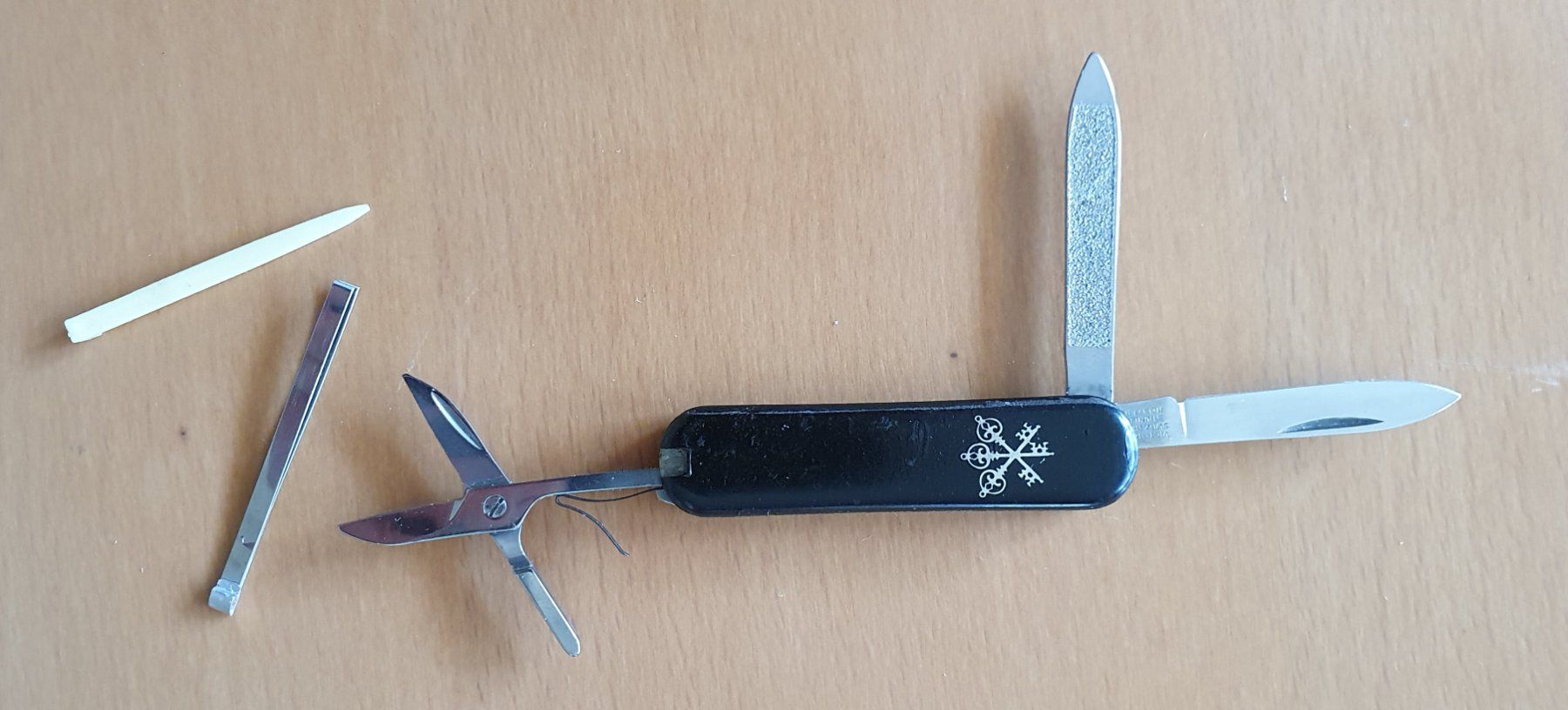 Victorinox Coltelli tascabile: 3 verschiedene Sackmesser – Usato da Kreuzlingen venduto da Rschweiz1 6