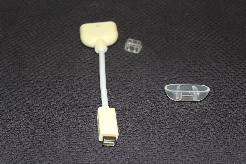 Lecteurs & Adaptateurs: Mini DisplayPort auf VGA-Adapter – Neuf (Voir description) à Kirchdorf AG par Apost008 1