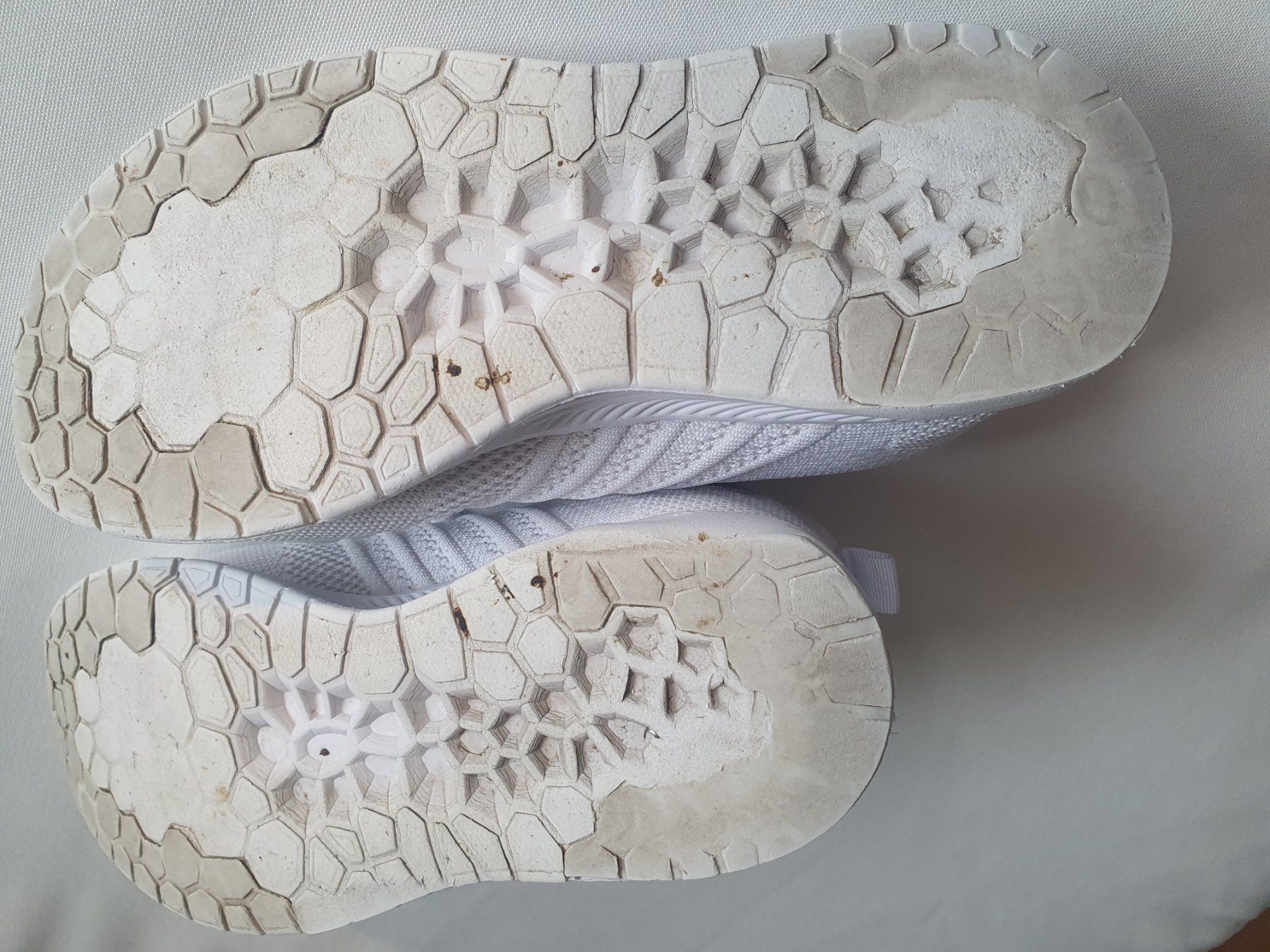 Adidas Scarpe da uomo: Chaussures Adidas blanches, pointure 39, unisex – Usato da Lausanne venduto da Af2016 5