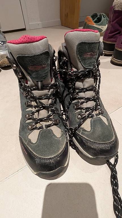 Scarpe da uomo: Wanderschuhe 36 – Usato da Zürich venduto da man_rwk7