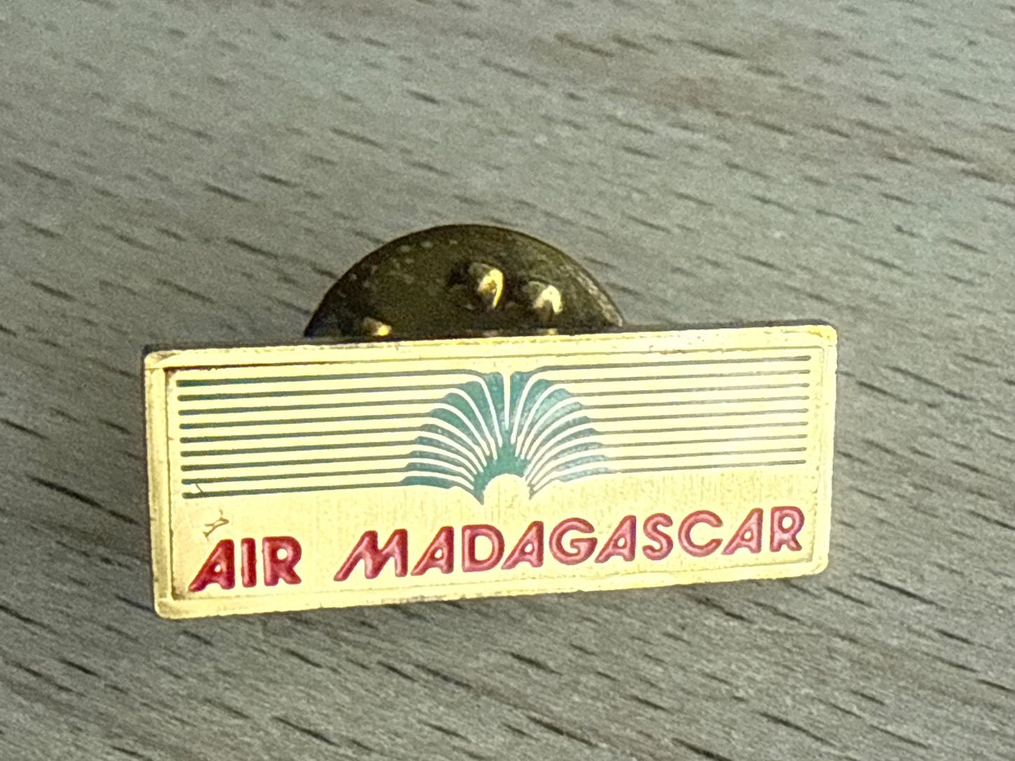 Plaketten & Abzeichen: Pin Air Madagascar – Gebraucht aus Glattbrugg von Schweigmatt