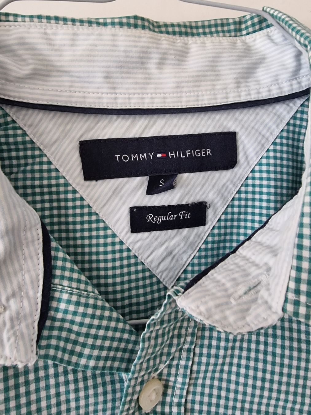 Tommy Hilfiger Hemden: Tommy Hilfiger Hemd Regular Fit S – Gebraucht aus Zürich von cweber 1