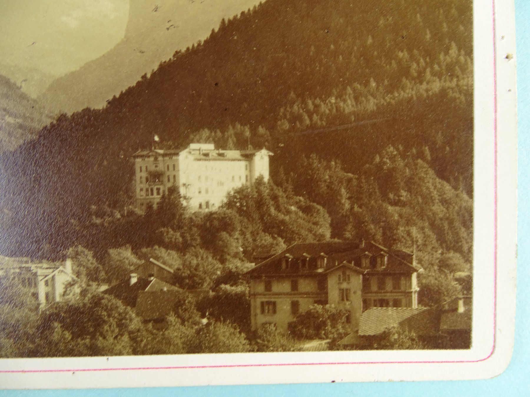 Poster & Bilder: INTERLAKEN, ALBUMINFOTO CABINET-FORMAT – Gebraucht aus Grüningen von Kartensammler 1