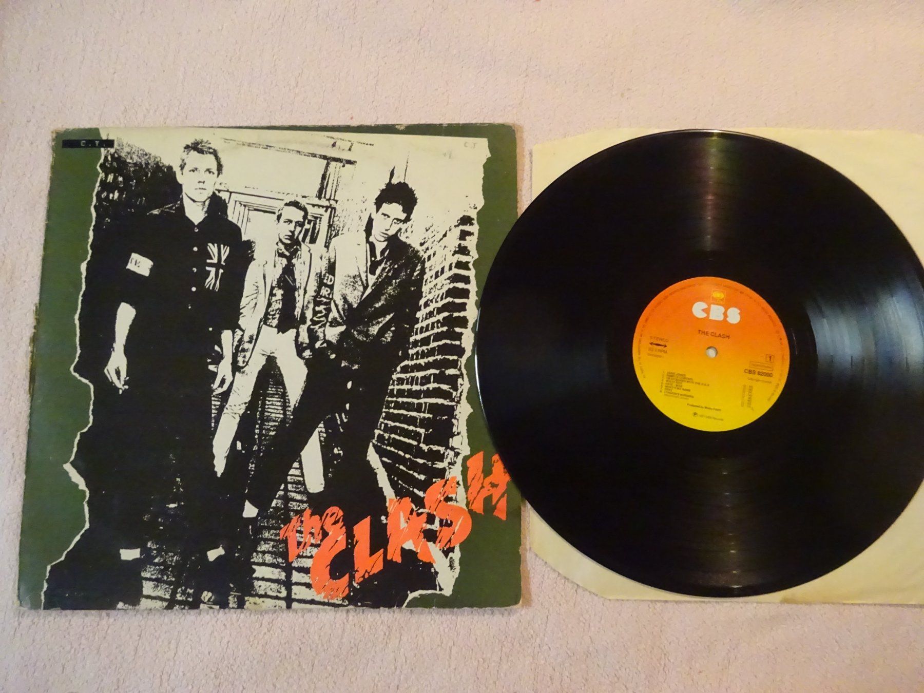 Dischi in vinile: THE CLASH ** THE CLASH – Usato da Luzern venduto da xrayspex99 1