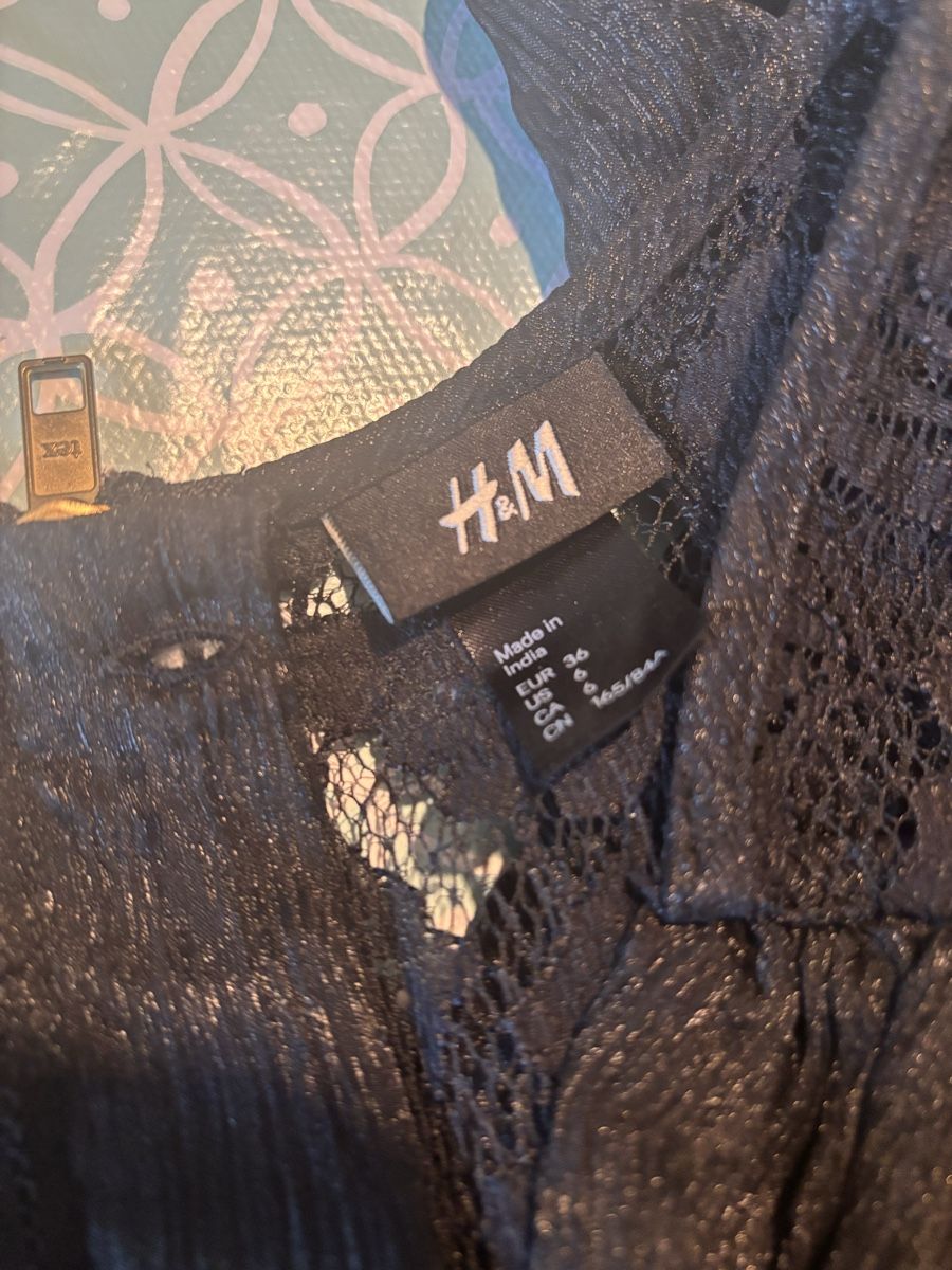 H&M Vestiti: Schickes, schwarzes H&M Kleid mit Spitze, Grösse 36 – Usato da Basel venduto da Pureza82 1