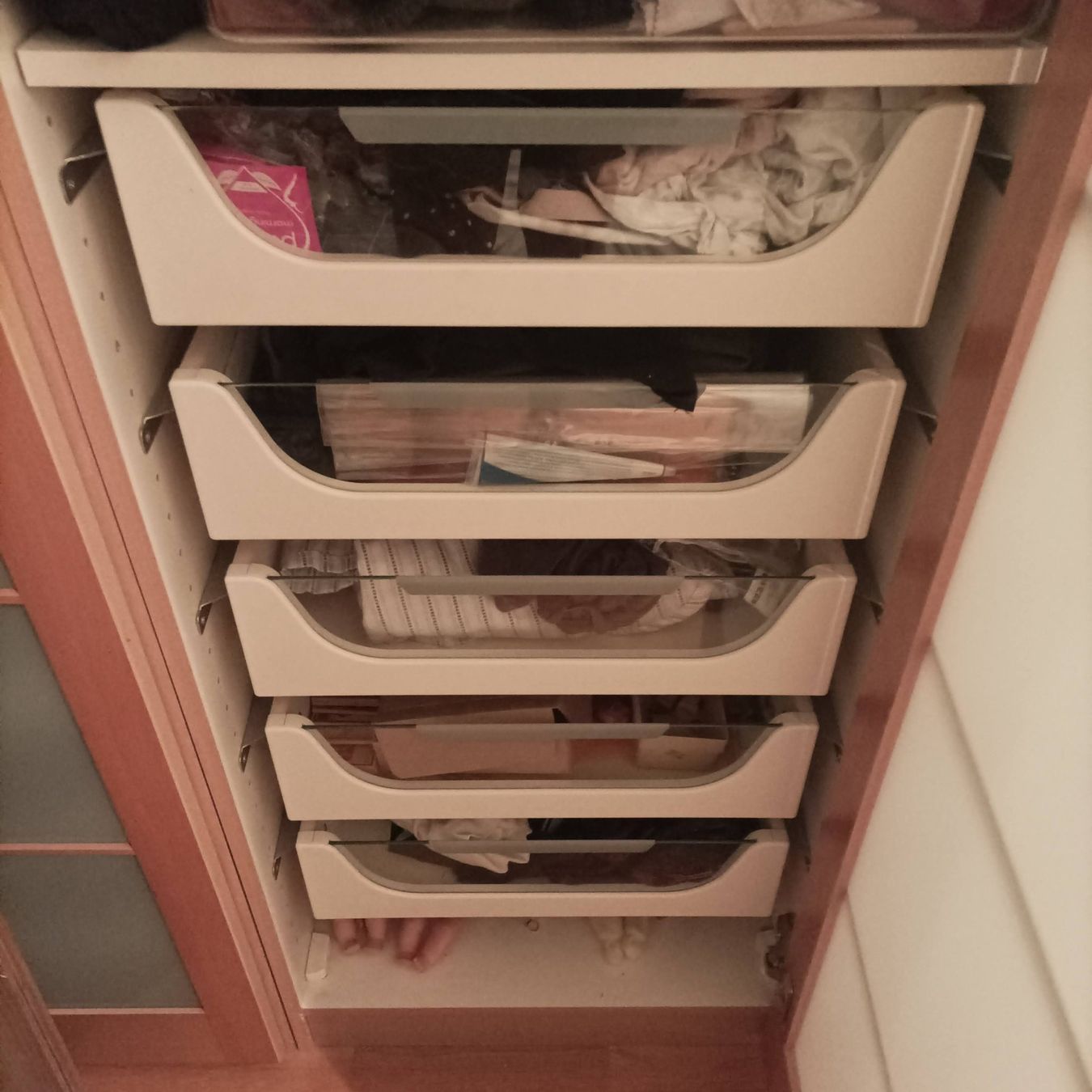 Schränke: Kleiderschrank – Gebraucht aus Zürich von janinehudson 7