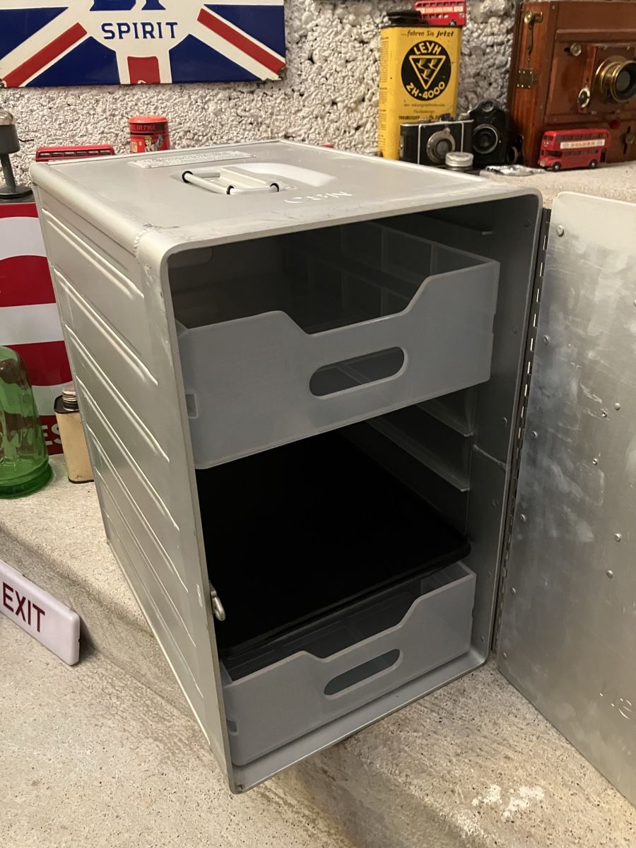 Contenitori edile: Wamos Air Galley Box / Container – Usato da Zürich venduto da Classic_Collection_Zurich 2