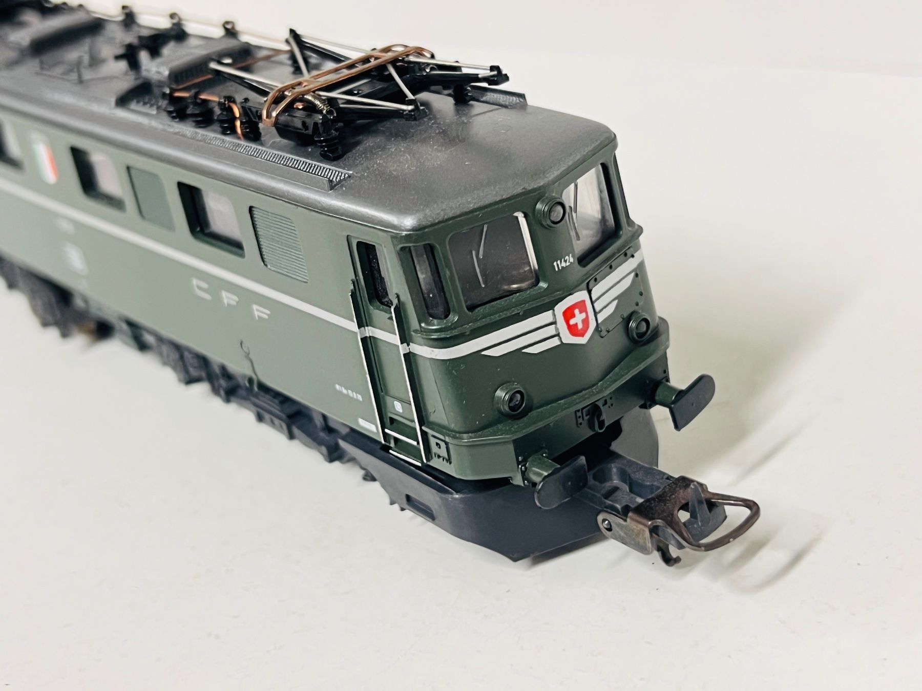 Lima Modellini di ferrovie: Lima H0 SBB Ae 6/6 Neuchatel Digital DC – Usato da Neuenhof venduto da ludovicco 3