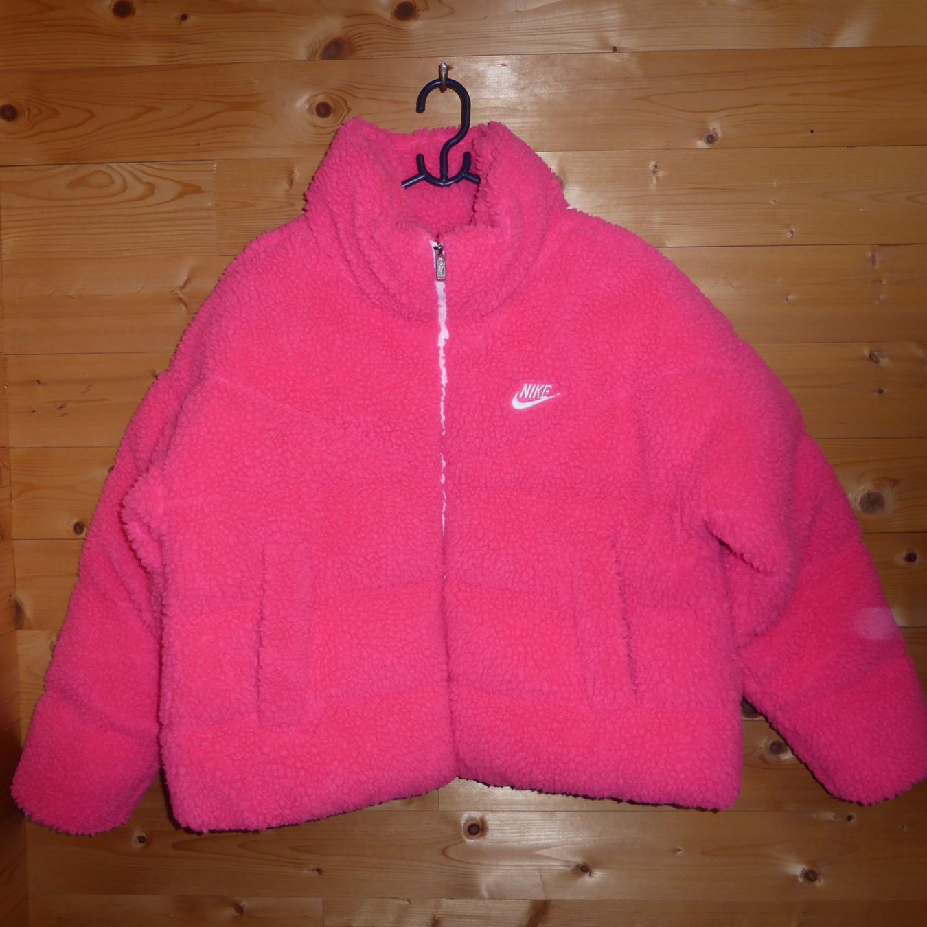Nike Giacche: Winterjacke NIKE, Gr. M – Usato da St.Gallen venduto da regenbogen5