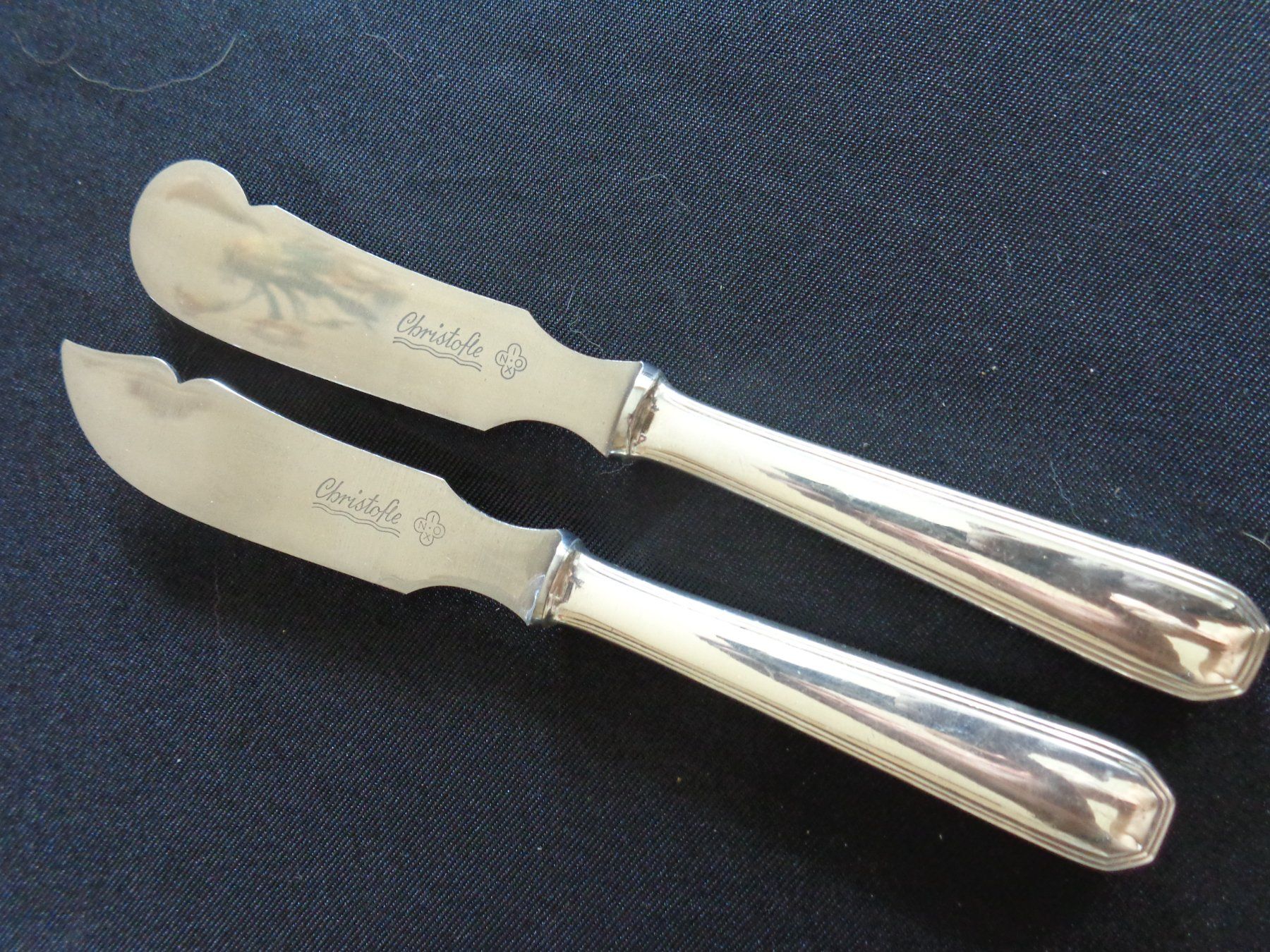 Christofle Set di posate: * COUVERTS A BEURRE ET FROMAGE CHRISTOFLE AMERICA – Nuovo (secondo la descrizione) da Morges venduto da argento.oro.65