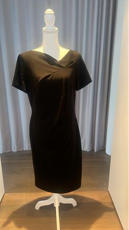 Elegantes schwarzes Kleid Gr. 42