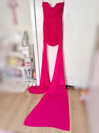 VIRAL BARBIE KLEID VON ZARA