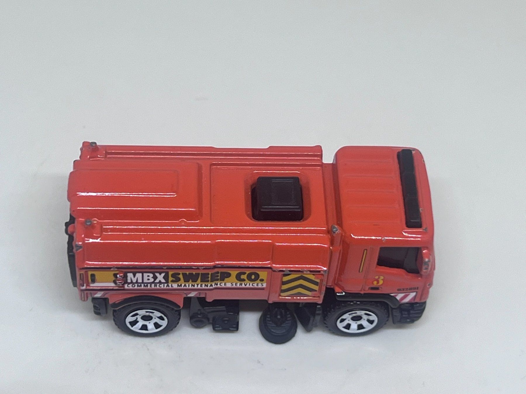 Matchbox Modellini d'auto: Matchbox Street Cleaner #770 – Usato da Wildegg venduto da LaaBoutique 1