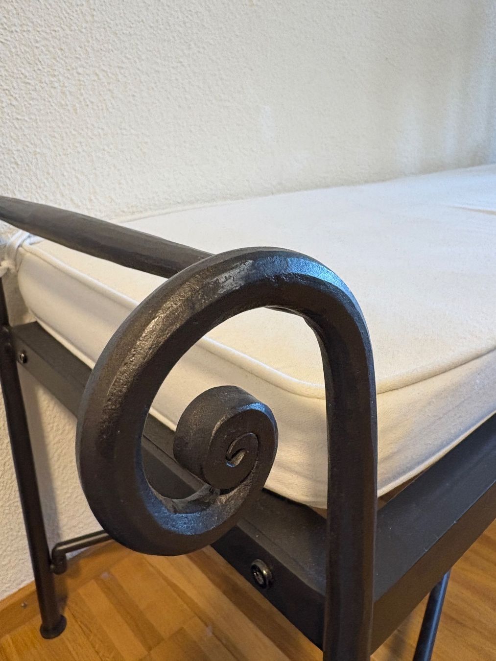 Panchine: Eisen Sitzbank mit Polster – Usato da Solothurn venduto da See203 1