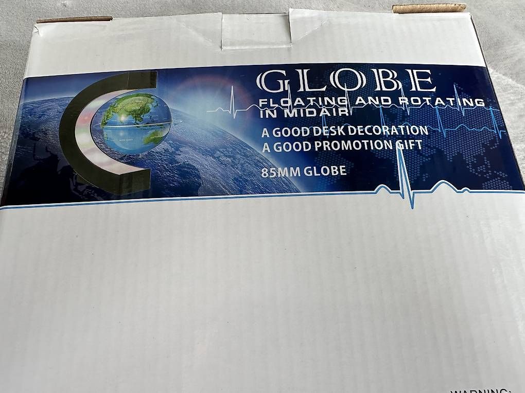 Altro in Decorazioni & Accessori: Magnetische Schwebender Globus 7 Farblichter Globus – Usato da Abtwil SG venduto da leon-77