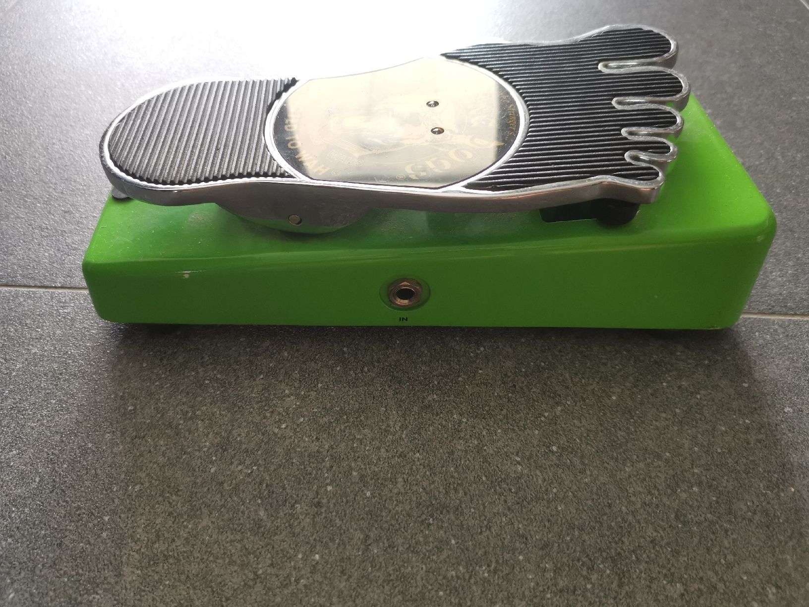 Strumenti musicali: Snarling Dogs The Wonder Wah 2 – Usato da Rohrbachgraben venduto da noisenomad 1