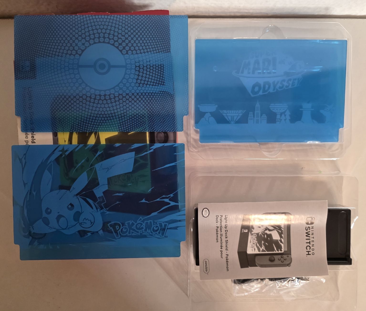 Nintendo Consoles: Nintendo Switch Light Up Dock Shield Pokémon  – D'occasion à Ehrendingen par lax21 2