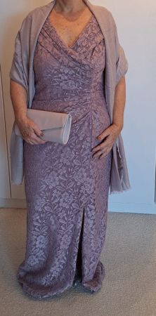 Festliches Kleid Gr.44 inkl Stola und Tasche Neu