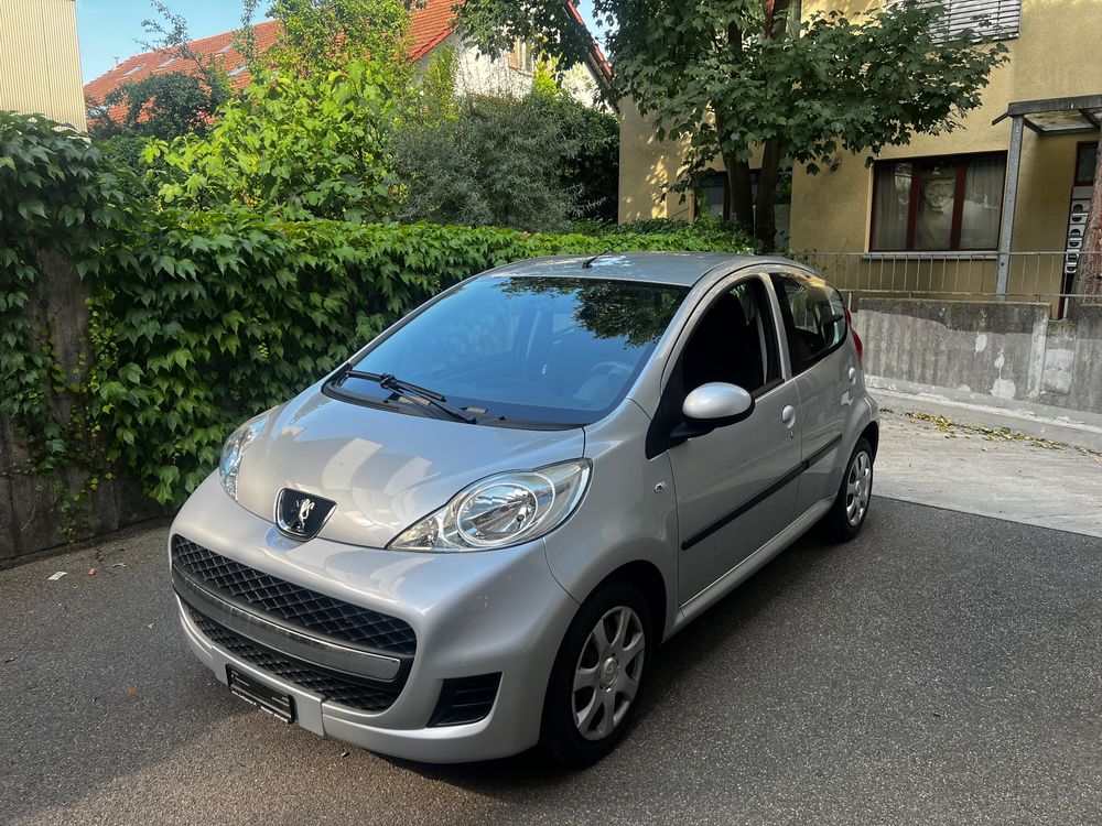 Peugeot Automobili: Peugeot 107, Jahrgang 2011 – Nur 25’000 km! Ab MFK – Usato da Adliswil venduto da BMWe39M5