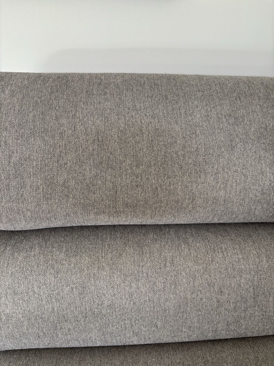Divani: Graues Stoffsofa mit Recamiere rechts – Usato da Affoltern am Albis venduto da Noseahead77 4