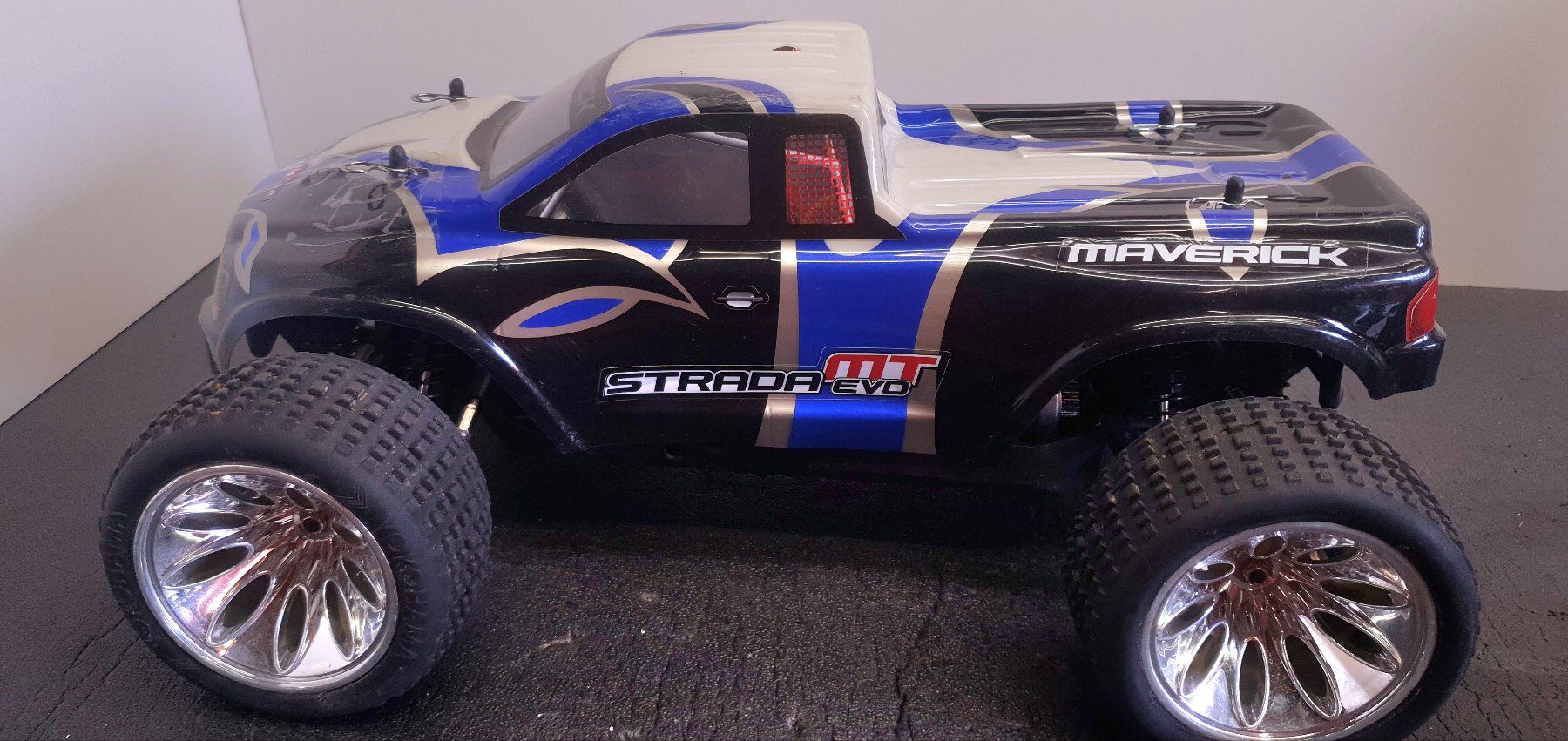 HPI Modellismo RC: Maverick Strada MT 1/10  2-3S Lipo – Usato da Aesch BL venduto da SPORT-RC-Model2020 2