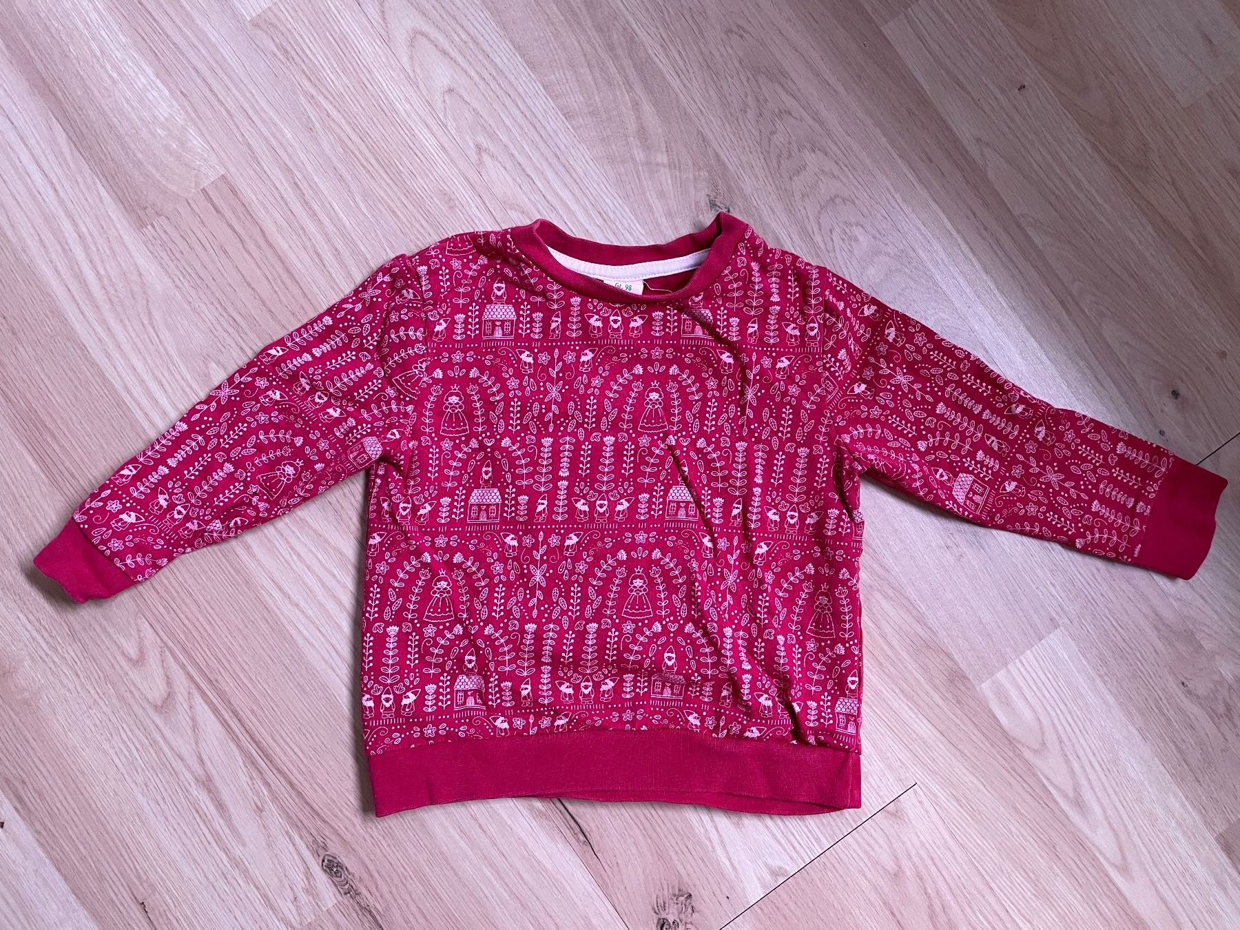 Pulls et sweat-shirts: Süsser Pullover, rot mit schönem Muster, Gr. 98 – D'occasion à Himmelried par kern.marko