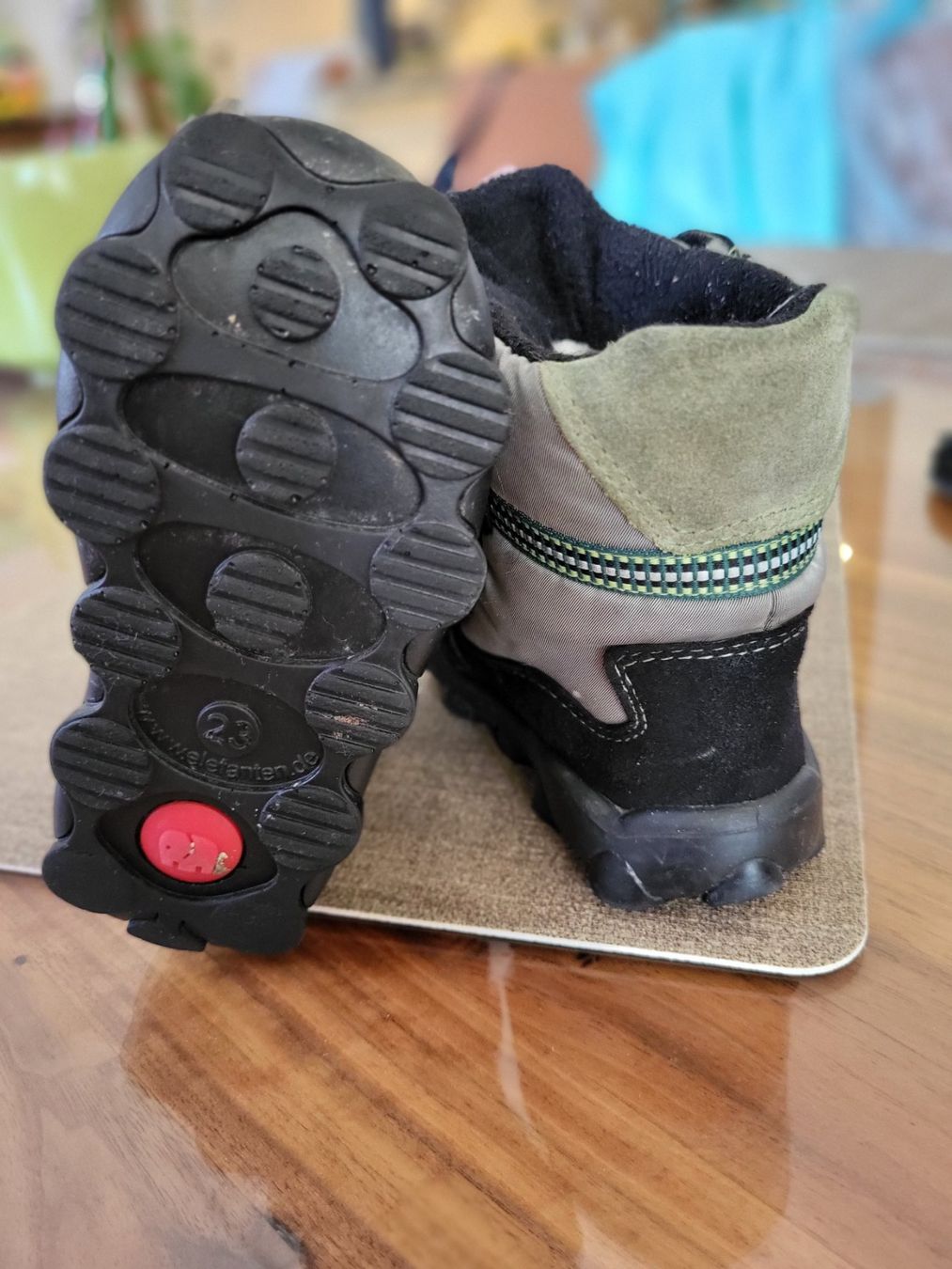 Elefanten Scarpe da uomo: Winterstiefel Elefanten Gr. 23 – Usato da Ennetbaden venduto da Vicky12 1
