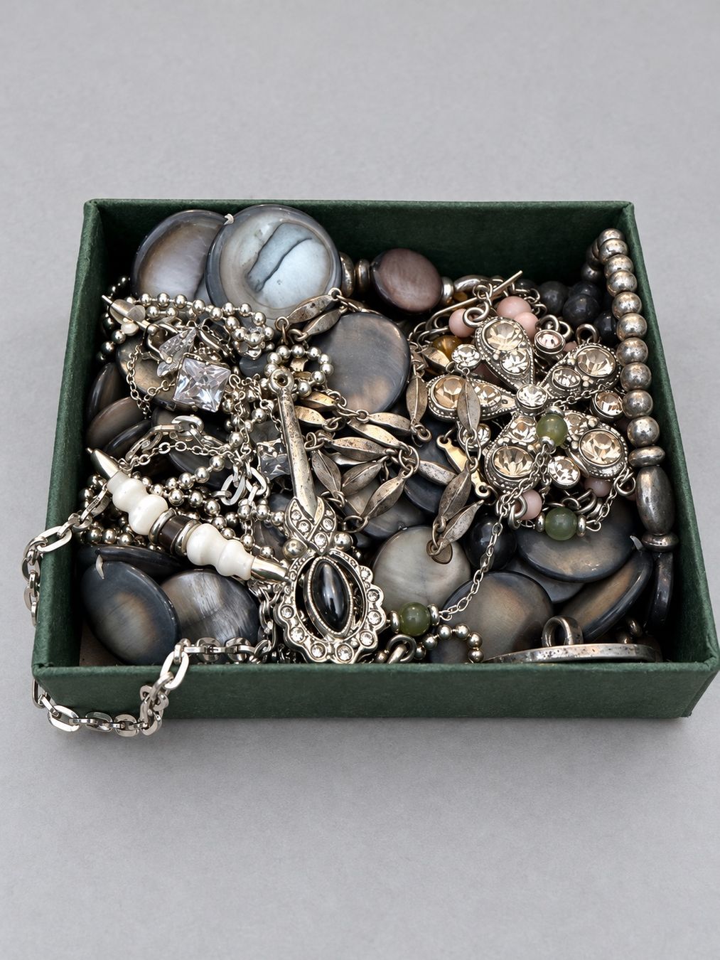 Autres bijoux: Modeschmuck-Konvolut (25) – D'occasion à Dachsen par Lor_sch