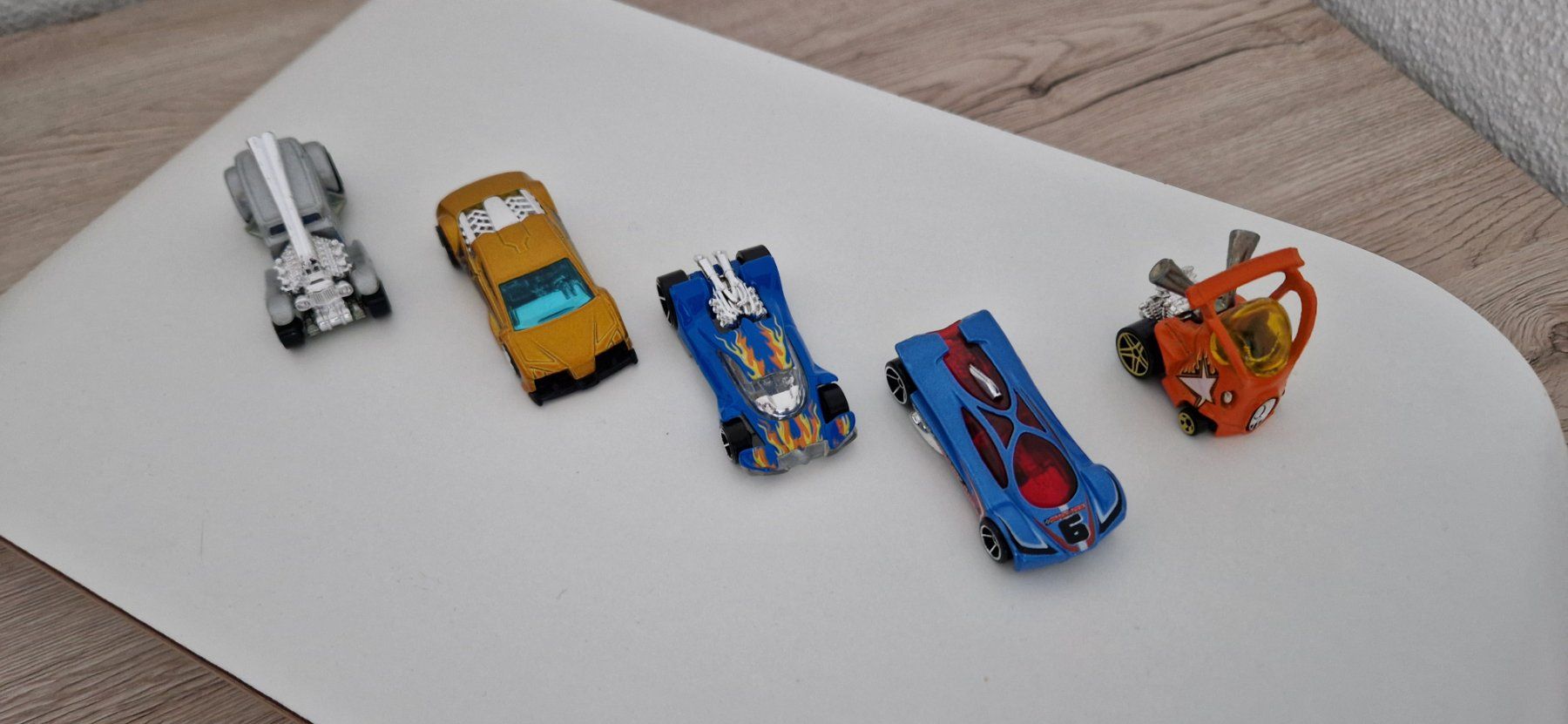 Hot Wheels Giocattoli: Hot Wheels Spielzeugautos – Usato da Wünnewil venduto da 1509mani 3