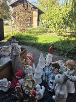 Figuren Konvolut  teilweise Flecken oder Mängel siehe Foto