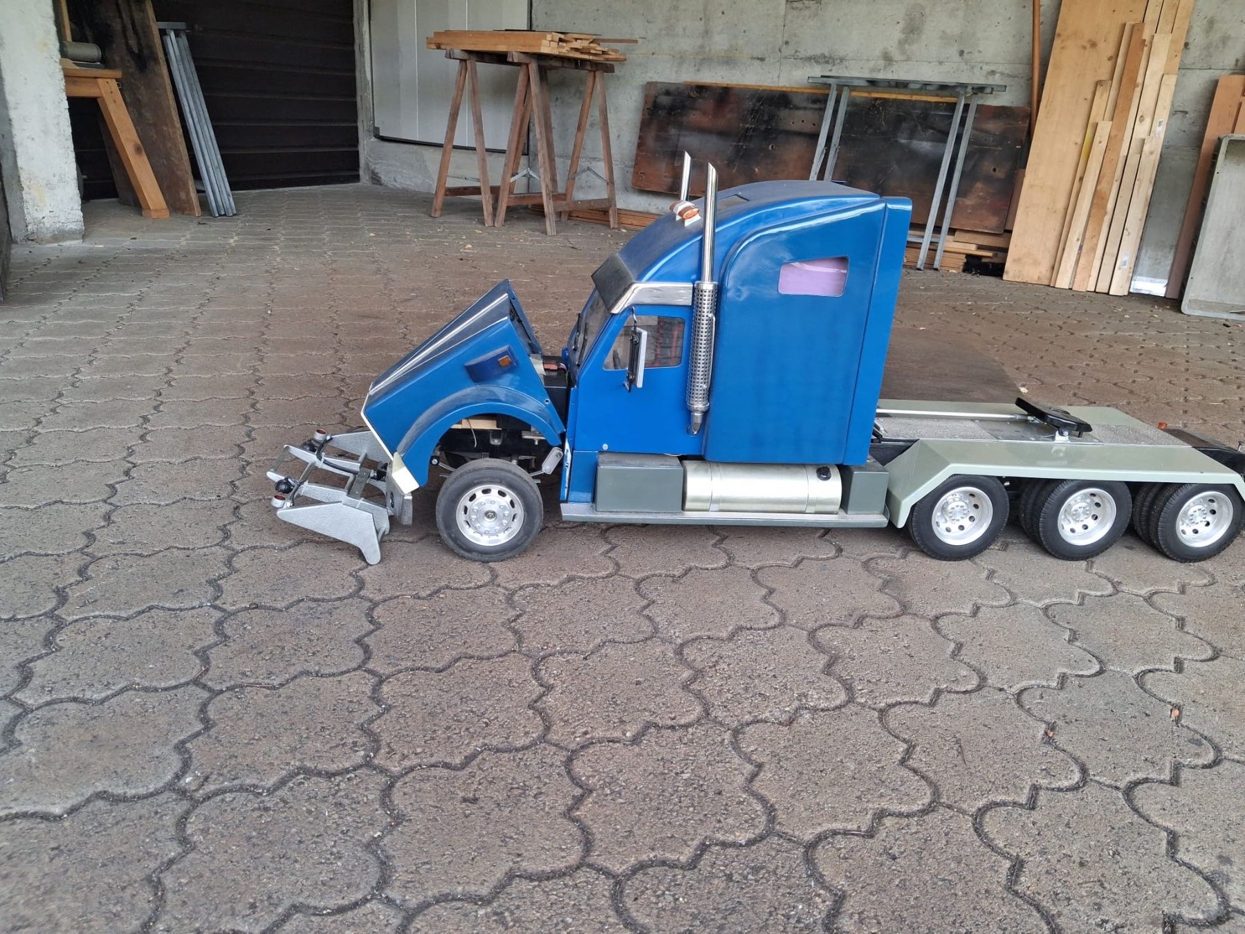 Kit di modellismo & Modellini statici: AMI TRUCK MODELL  1/8 – Usato da Tägerig venduto da Ccm1 8