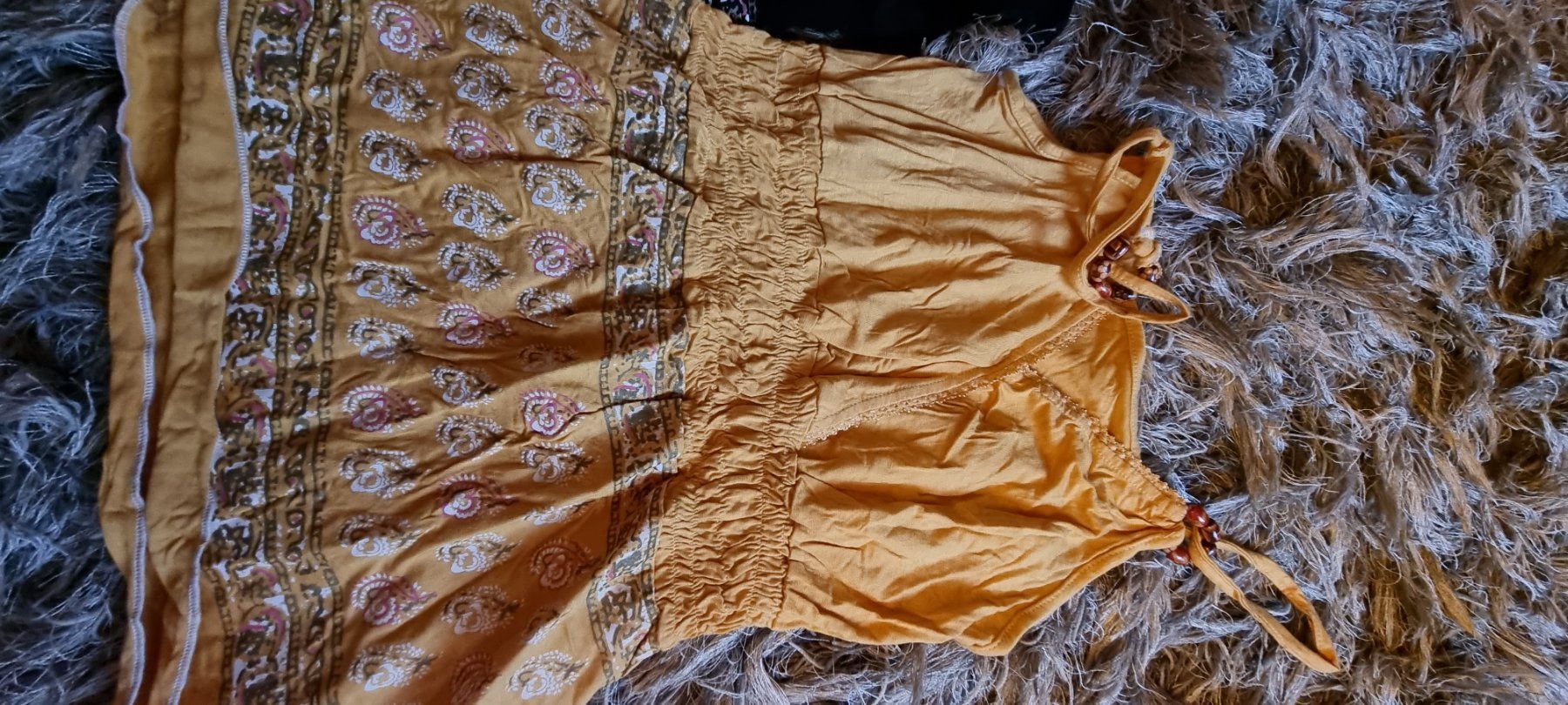Tops: 2 Tops gr.S – Neu (gemäss Beschreibung) aus Grossdietwil von GNOM313 1