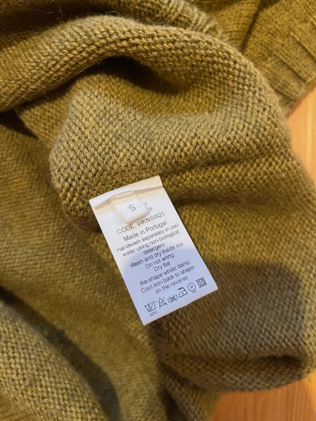 Pullover & Sweatshirts: TOAST Pullover S – Gebraucht aus Luzern von Aleoschli 4