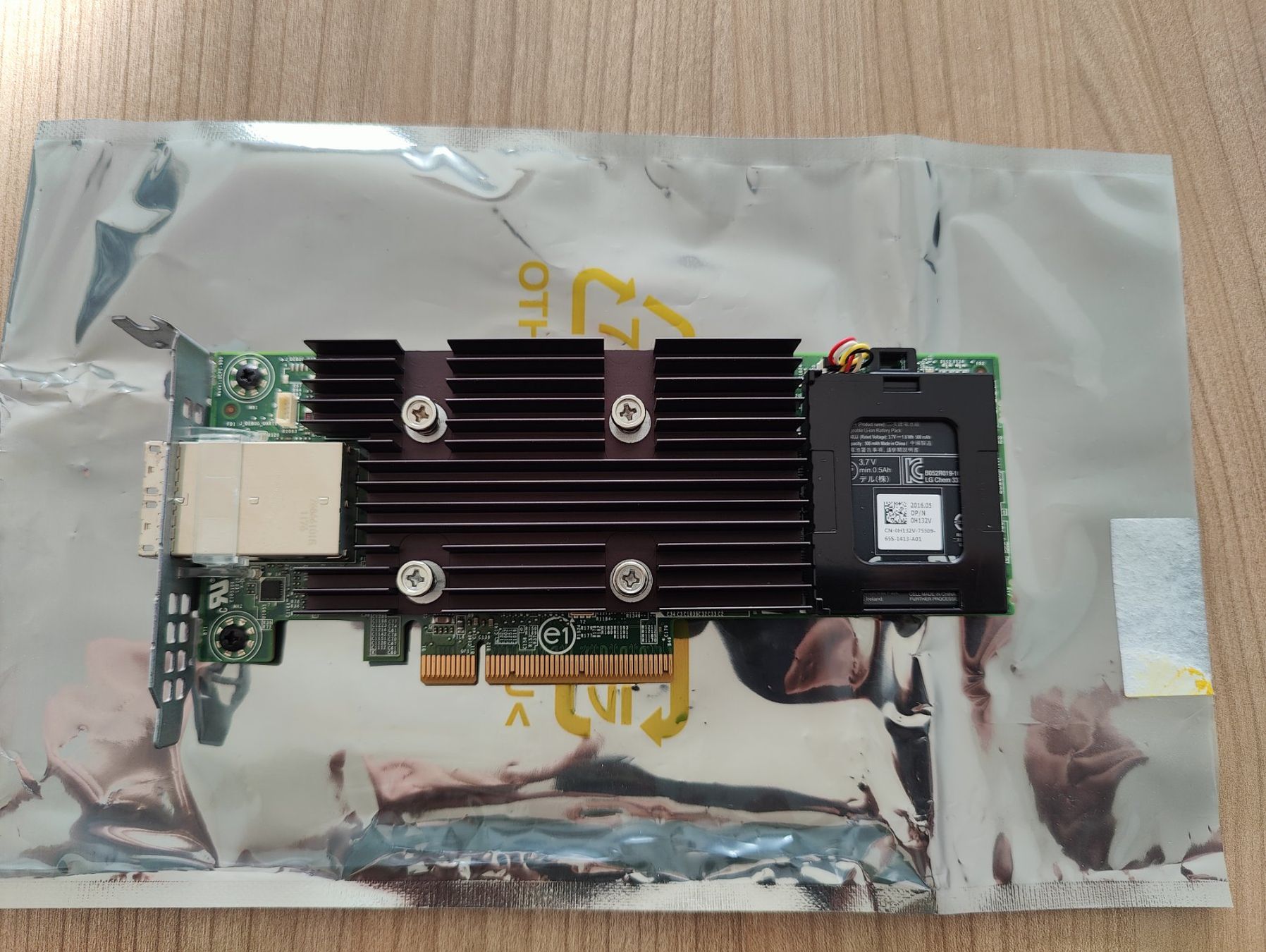 Dell Unità & Adattatore: Dell Perc H830 SATA / SAS RAID Controller – Usato da Adlikon b. Regensdorf venduto da Aleph2001 1