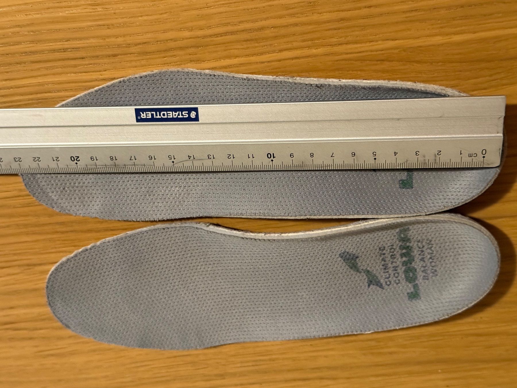 Lowa Scarpe da donna: Lowa Khumbu Trekkingschuhe Damen, 37 – Usato da Zürich venduto da Elena_8 2