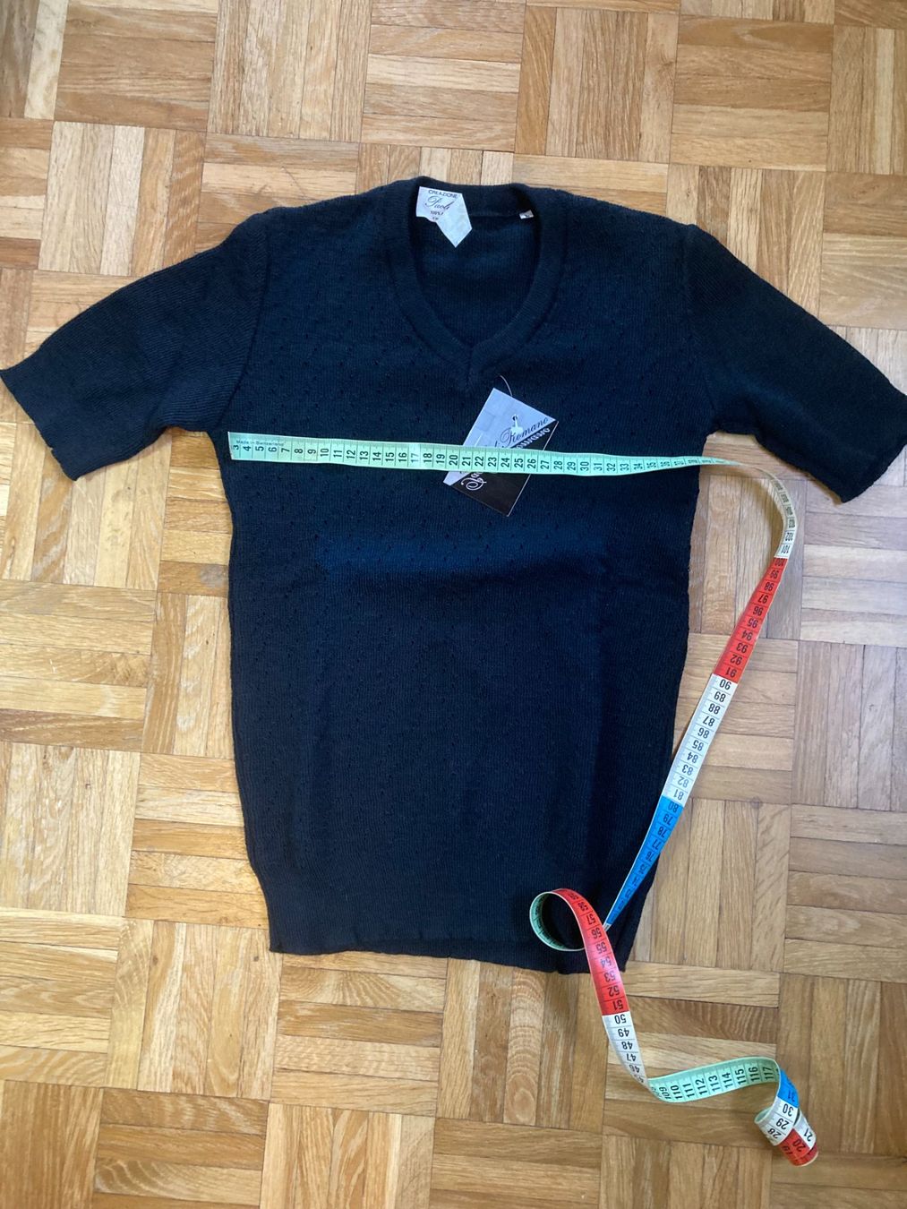 Pullover & Sweatshirts: Kurzarmpullover – Neu (gemäss Beschreibung) aus Balsthal von dasesaro 1